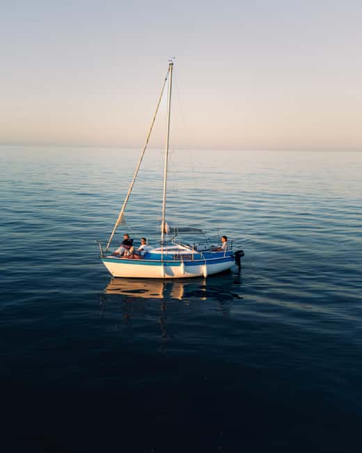Portimão: Sunset Private Sailing Tour for Couples - A Romantic Sunset Sailing Adventure in Algarve for Couples