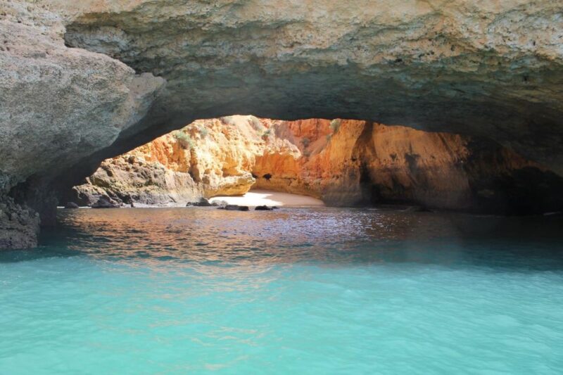 Portimão: Sunset Private Tour - Visiting Praia da Marinha and Its Over 30 Caves