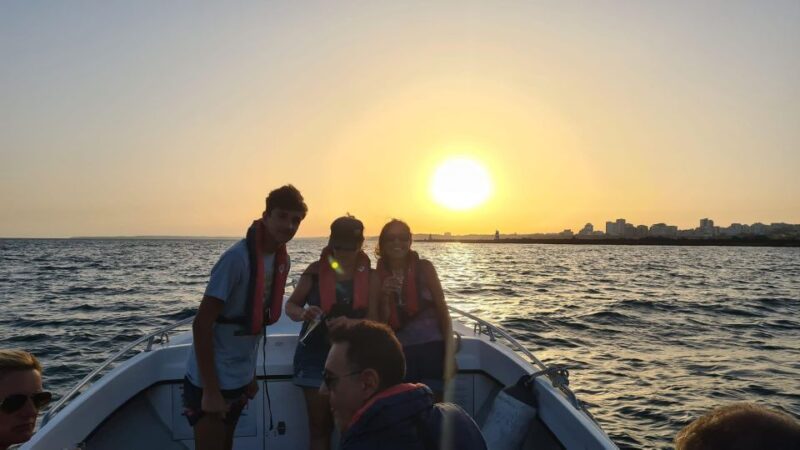 Portimão: Sunset Tour - Discover the Magic of the Portimão Sunset Tour with Carneirinhos Boat Trips