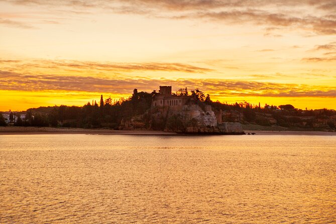 Portimão to Benagil: Adrenaline Wave 90 Minutes Cave Tour - Safety and Weather Considerations