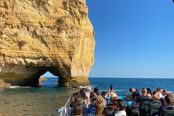 Portimão:Embark on NatureBenagil and DolphinsBiologist on board - Value for Money and Customer Satisfaction