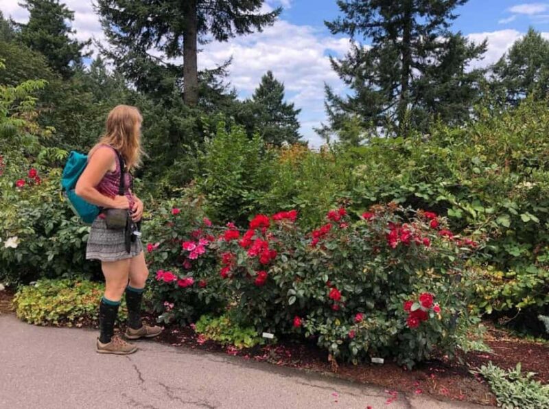 Portland: City Tour with Rose Garden and Donut Tasting - Key Points