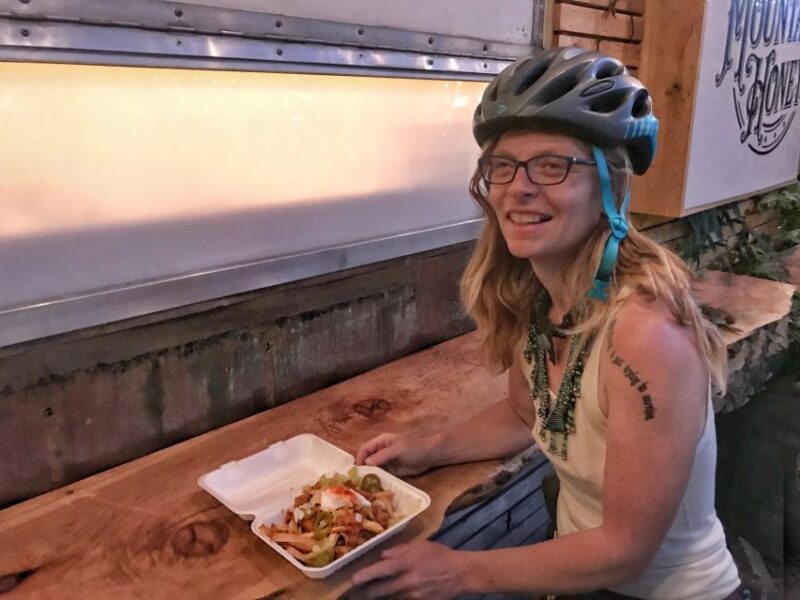 Portland: Food Carts of the Eastside Bike Tour - Enjoying the Neighborhoods and Scenic Streets