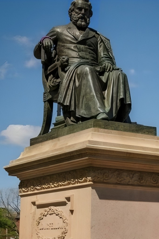 Portland : Highlights Walking Tour With A Guide - Why Choose This Tour Over Others in Portland