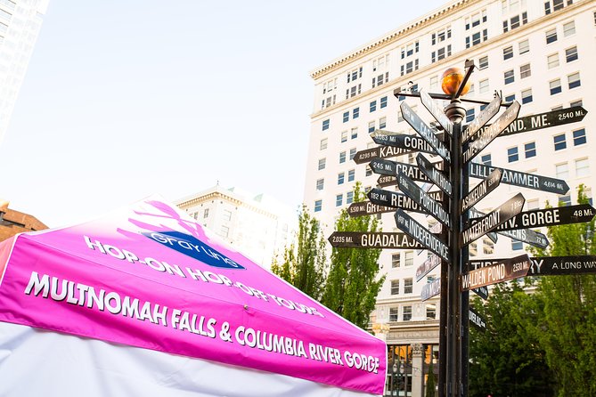 Portland Hop-On Hop-Off Pink Trolley Tour with Gray Line - 1 or 2 Day Pass - Guides and Commentary: Knowledgeable and Engaging