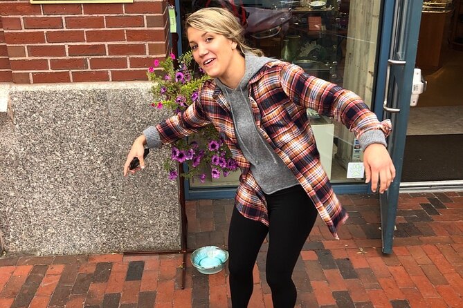 Portland Maine Puzzling Adventure Scavenger Hunt Walking Activity - Start at Portland’s Historic Pearl Street