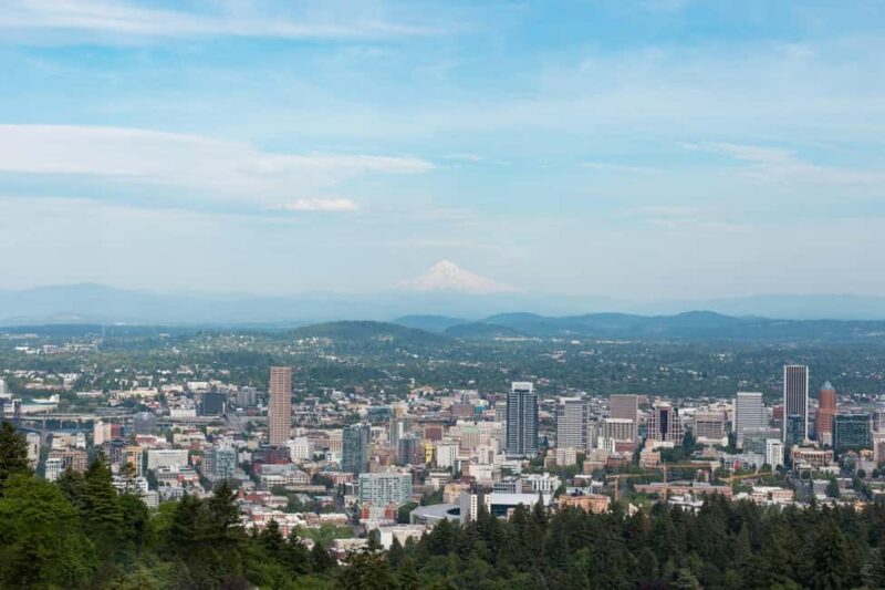 Portland, Oregon: City Highlights Tour with Aerial Tram Ride - Scenic Views from the Portland Aerial Tram