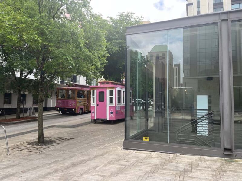 Portland, Oregon: Gray Line Pink Trolley Hop-On Hop-Off Tour - Practicalities and Accessibility