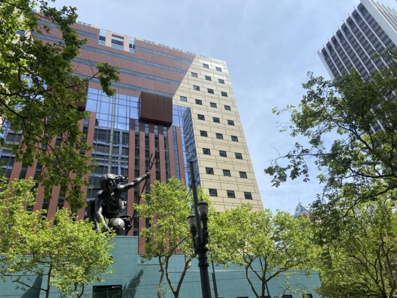 Portland, Oregon: Soul of the City Walking Tour - Portlandia and the Influence of Hippies