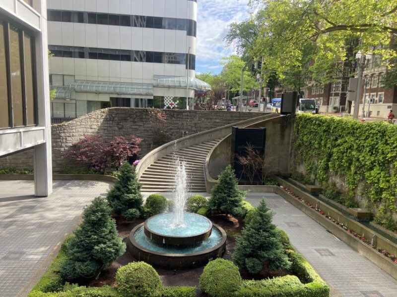 Portland, Oregon: Soul of the City Walking Tour - Entering Notable Buildings When Possible