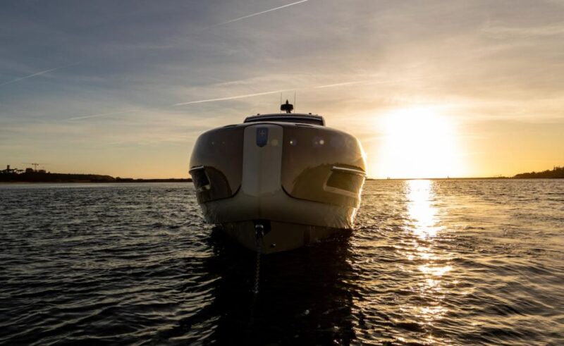 Porto: 2h SUNSET Private Luxury Yacht in the Douro - Discover Porto’s Most Exclusive Sunset Experience on a Private Luxury Yacht