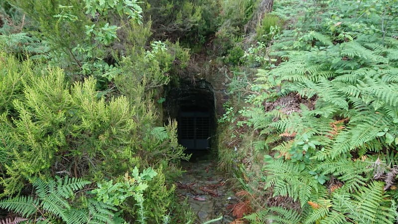 Porto: 4x4 Mountain Tour - Off-Road Driving in Rocky Terrain