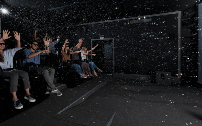 Porto: 5D Flight over de City for all family. - Multi-Language Options for All Visitors