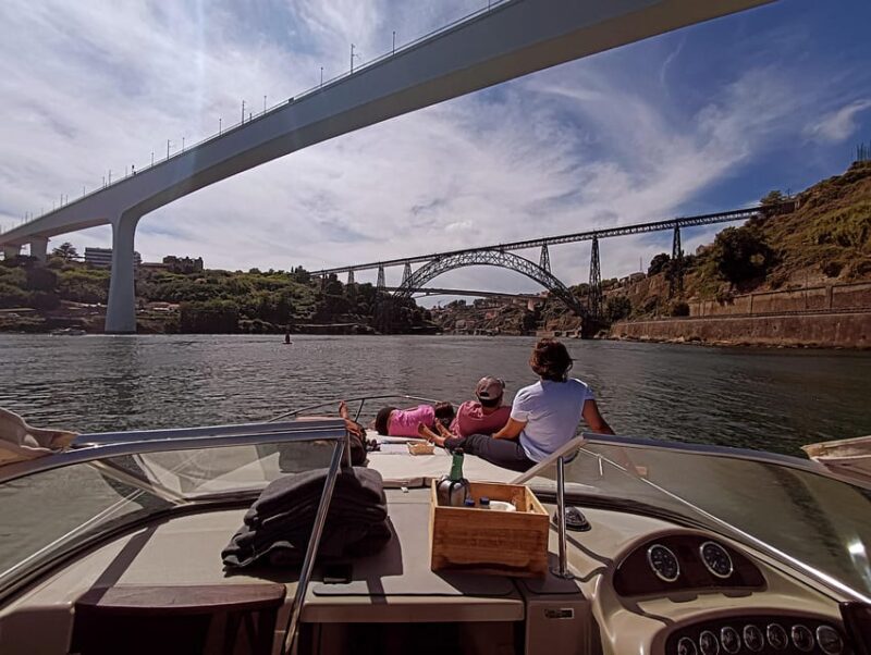 Porto: 6 Bridges and Ribeira Boat Tour with Sunset Option - Comparing This Tour to Similar Experiences