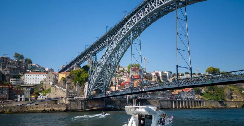 Porto: 6 Bridges Port Wine River Cruise with 4 Tastings - Key Points