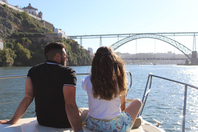 Porto: 6 Bridges Private Yacht Cruise with Wine & Snacks - Key Points