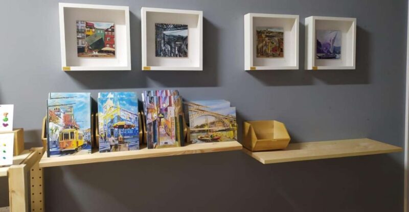 Porto: Acrylic and Oil Painting Class with a Local Artist - A Spacious and Creative Studio in Downtown Porto