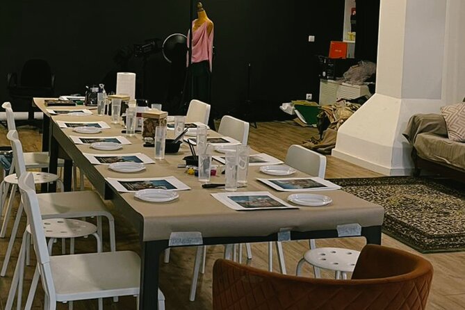 Porto: Acrylic Painting Workshop for Groups at Antero de Quental - Personal Guidance and Creative Freedom