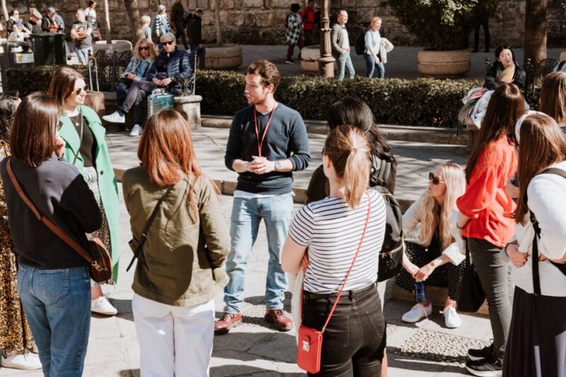 Porto and Gaia: Walking Tour of Douro's Two Riversides - Crossing the Douro by Water Taxi