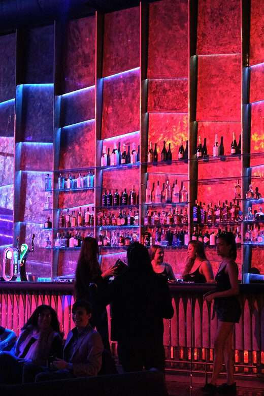 Porto: Bachelor Party offer of a Glass of Champagne or Drink - Practical Details and Accessibility