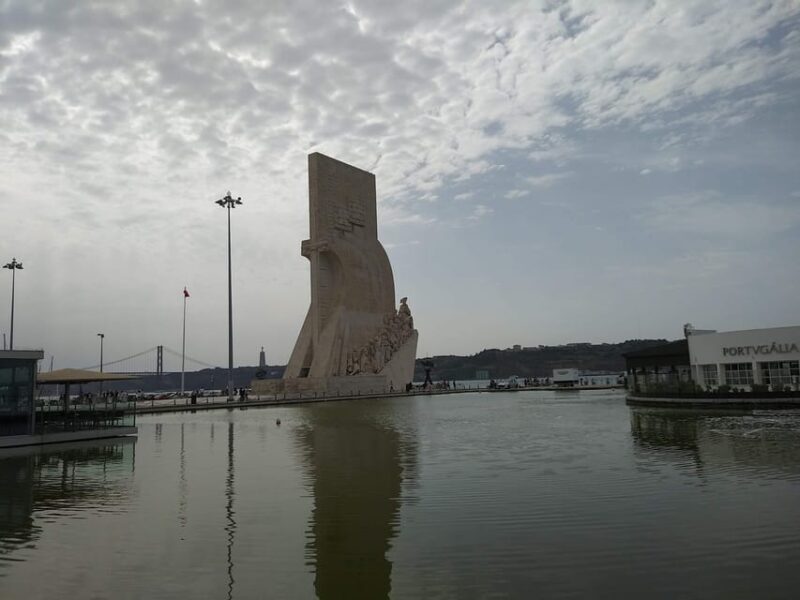 Porto - Braga - Guimarães - Porto Private Tour Half Day - Walking Through Lisbon’s Baroque and Artistic Districts