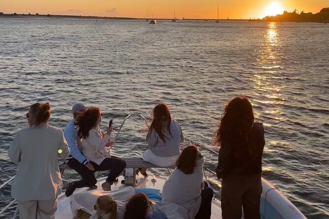 Porto: Brunch on the river Douro private - Watching Rabelo Boats and Port Wine Cellars