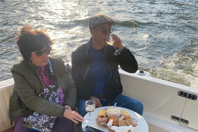 Porto: Brunch on the river Douro private - Returning Through the Mouth of the Douro and Atlantic Breezes