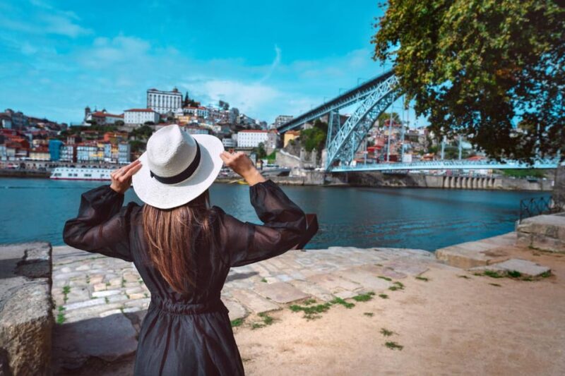 Porto: Capture the most Photogenic Spots with a Local - Key Points