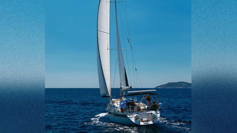 Porto Carras/Neos Marmaras: Private Day Cruise - The Yacht Roxani: Comfort and Style at Sea