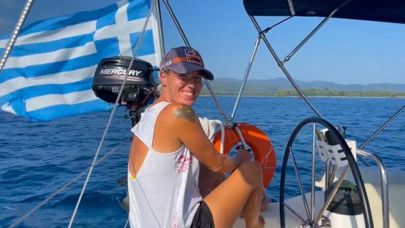 Porto Carras/Neos Marmaras: Private Half Day Cruise - Crew, Safety, and Practical Details