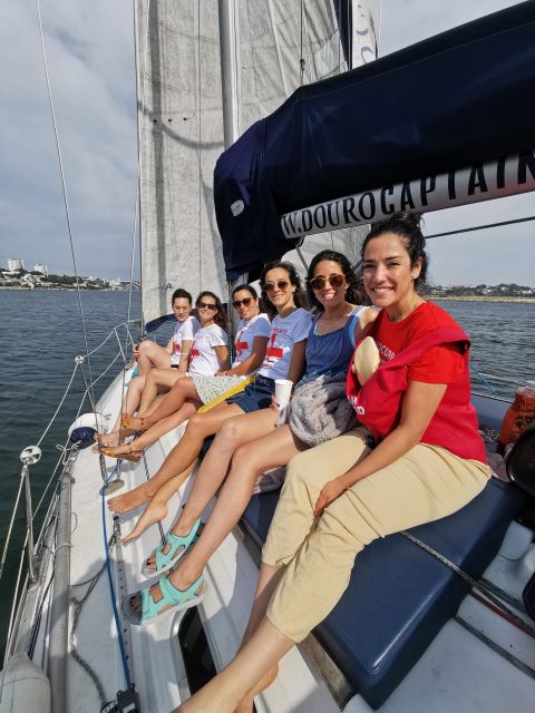 Porto: Charming Sailboat Bachelor Party with drinks - Music, Drinks, and Photo Opportunities on Board