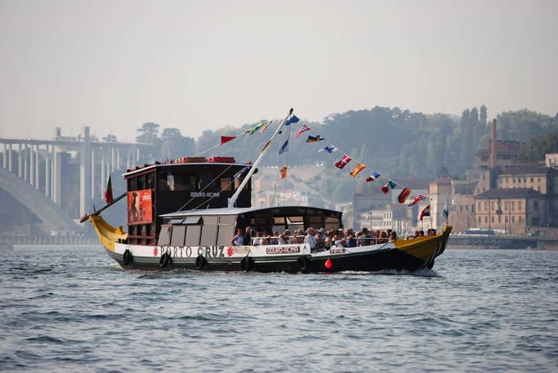 Porto: City Center Eco Car e Cruzeiro Rio Douro - Exploring Porto’s Iconic Landmarks in Style