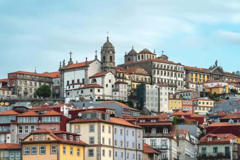Porto: City Center Walking Tour - Strolling through Praça da Liberdade and Avenida dos Aliados