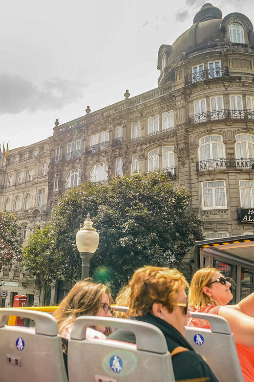 Porto: City Sightseeing Hop-On Hop-Off Bus Tour -  