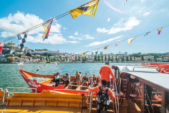 Porto City Tour Full Day with Lunch and Six Bridges Cruise - Private basis - Porto’s Modern Architecture and Boavista District