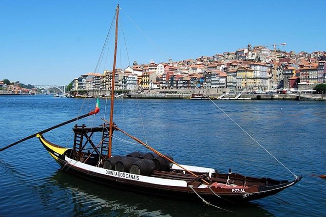 Porto City Tour with Wine Tasting - Wine Tasting at a Porto Cellar in Vila Nova de Gaia