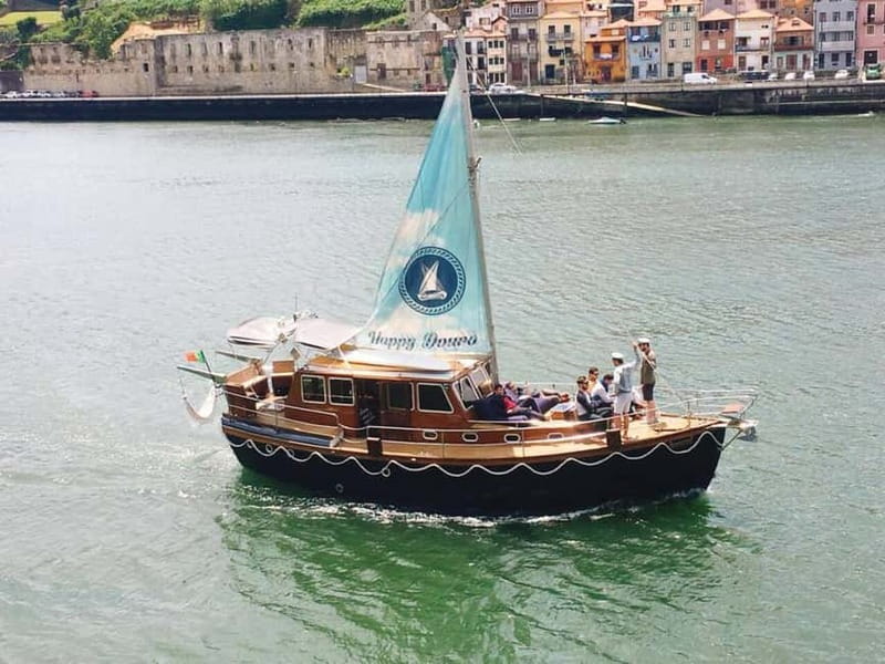 Porto: Classic Boat Cruise Along the Douro River - Scenic Route Featuring Porto’s Famous Bridges