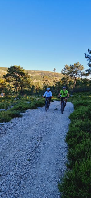 Porto de Mós: "Ecopista" E-Bike Tour - Starting at Parque Verde de Porto de Mós for a Relaxed Beginning