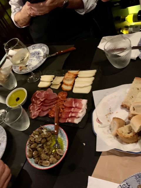 Porto Dinner with a Local - Authentic Private Experience - Engaging Cultural Conversations and Storytelling