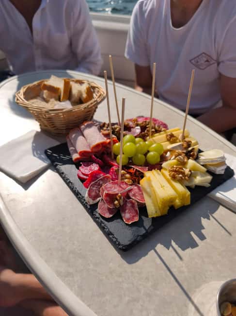 Porto: Douro River Cruise & Boat Tour with Port Wine Tasting - Key Points