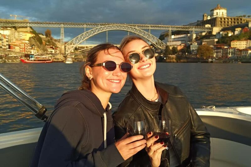 Porto: Douro River Cruise & Boat Tour with Port Wine Tasting - Practical Tips for a Comfortable Tour