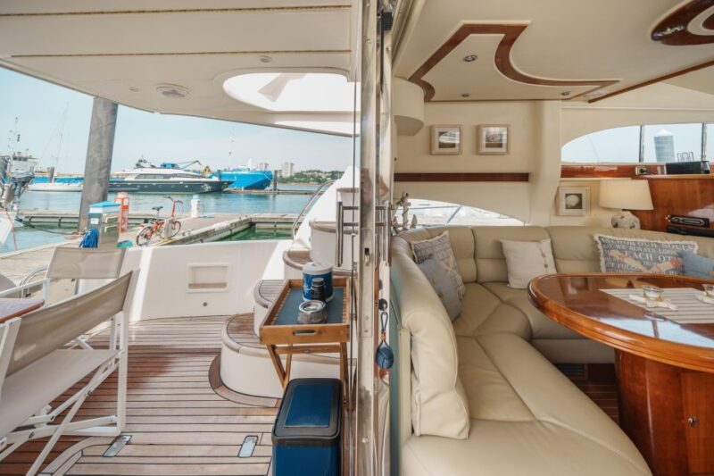 Porto: Douro River Cruise with Welcome Drink & Snacks - Accessibility and Limitations