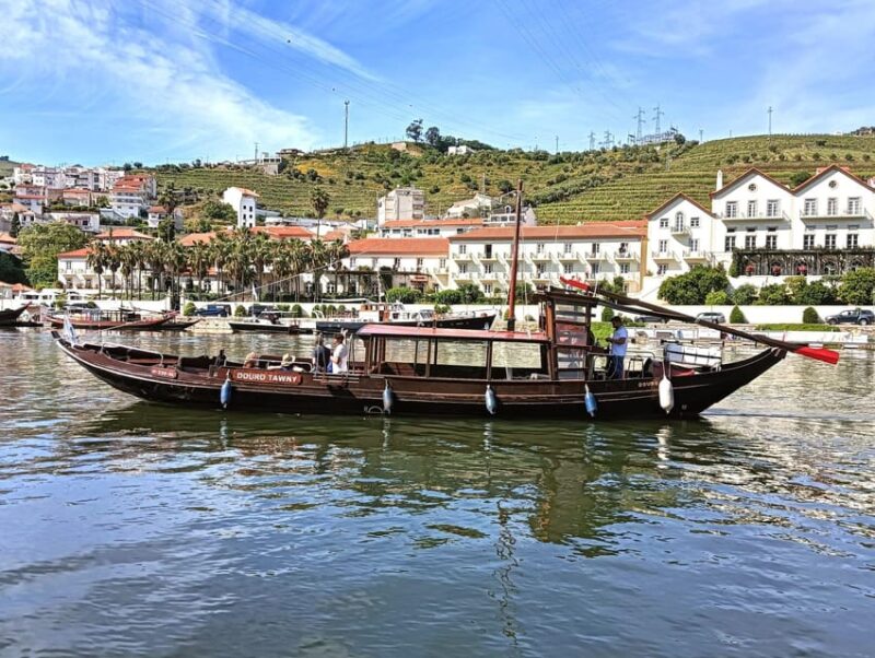 Porto: Douro Valley Tour with 2 Wineries, Lunch and Cruise - Wineries with Exceptional Views and Tasting Experiences