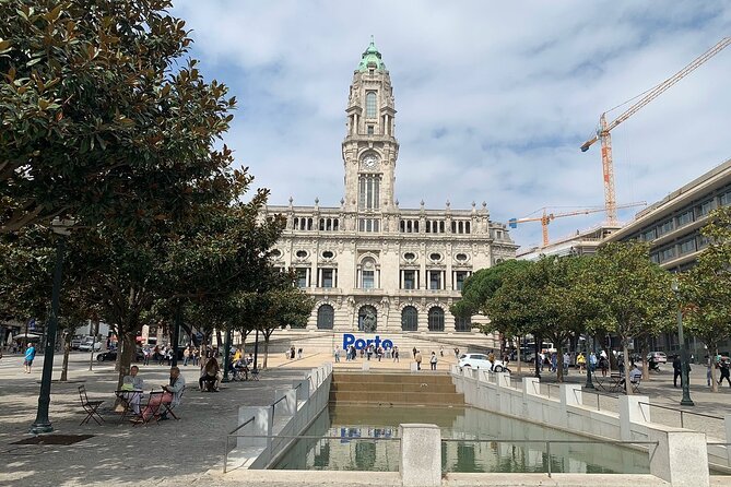 Porto Downtown and Sightseeing Bike Tour - Scenic Gardens and Green Spaces in Porto