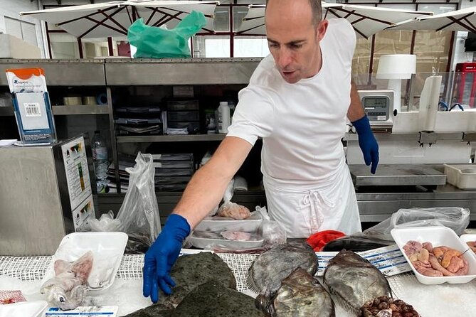 Porto E-Bike and Traditional Market-to-table lunch from Porto - Visiting Jardim do Passeio Alegre for a Tranquil Break