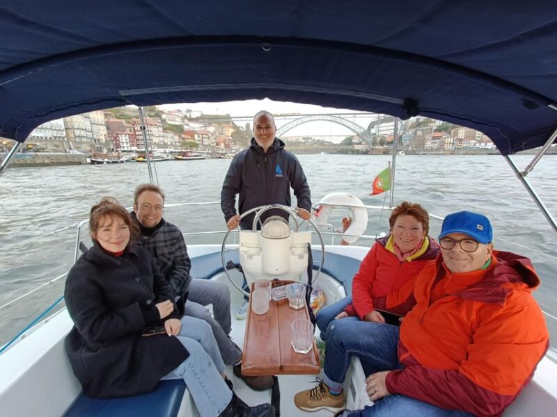 Porto: Exclusive Party aboard a charming sailboat with drink - The Crew and Onboard Atmosphere