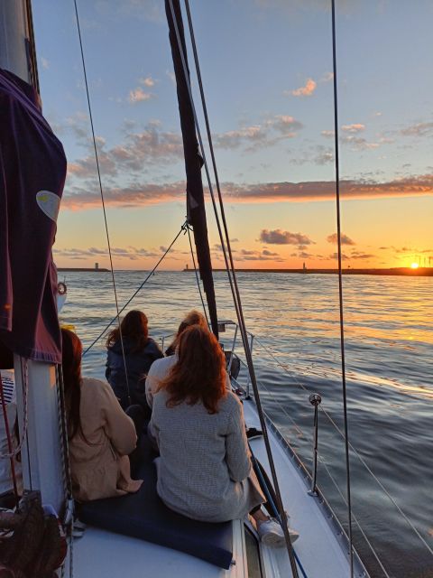 Porto: Exclusive Party aboard a charming sailboat with drink - Booking and Flexibility Policies