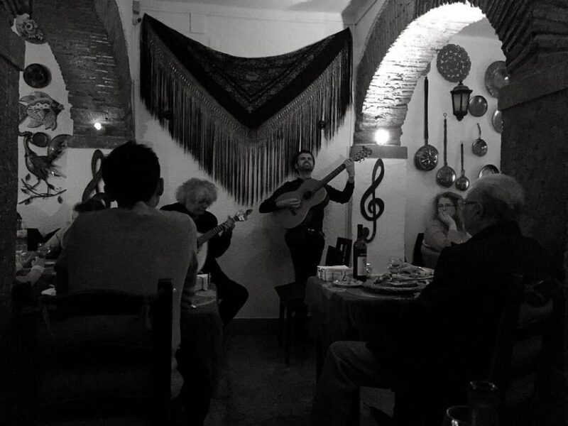 Porto: Fado Show with Dinner in a Traditional Fado House - The Experience Itself: Performance, Stories, and Dining