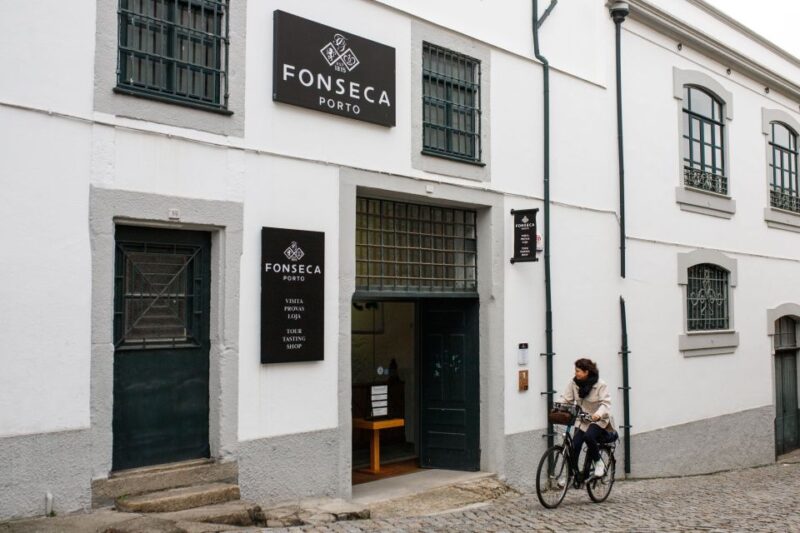 Porto: Fonseca Cellar Tour & Fado Show with Optional Dinner - Discover the Unique Combination of Port Wine and Fado in Porto
