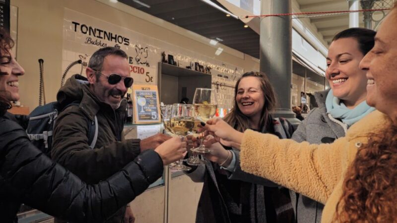 Porto Food Tour: 10 tastings at 5 Restaurants and Eateries - Scenic Photo Stop at Avenida dos Aliados